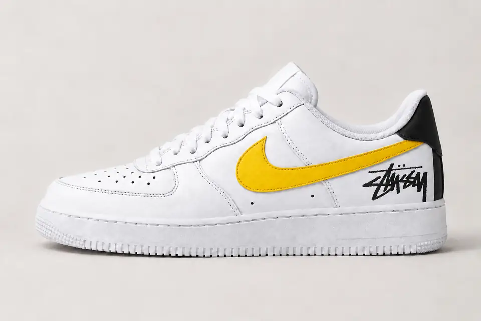 Air Force Stüssy Noir Talon Peint coloris jaune et noir, vue de profil